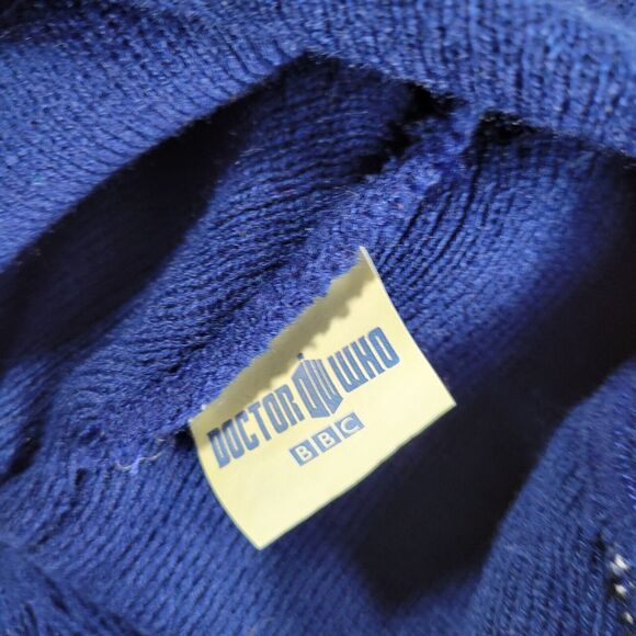 Doctor Who BBC Tardis Hat Laplander Knit Winter Hanging Tassels Police Box Pom - Picture 3 of 5